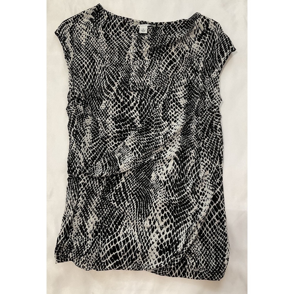 Kenneth Cole Snake Skin Women's Size Small Short Cap Sleeve Shirt 19